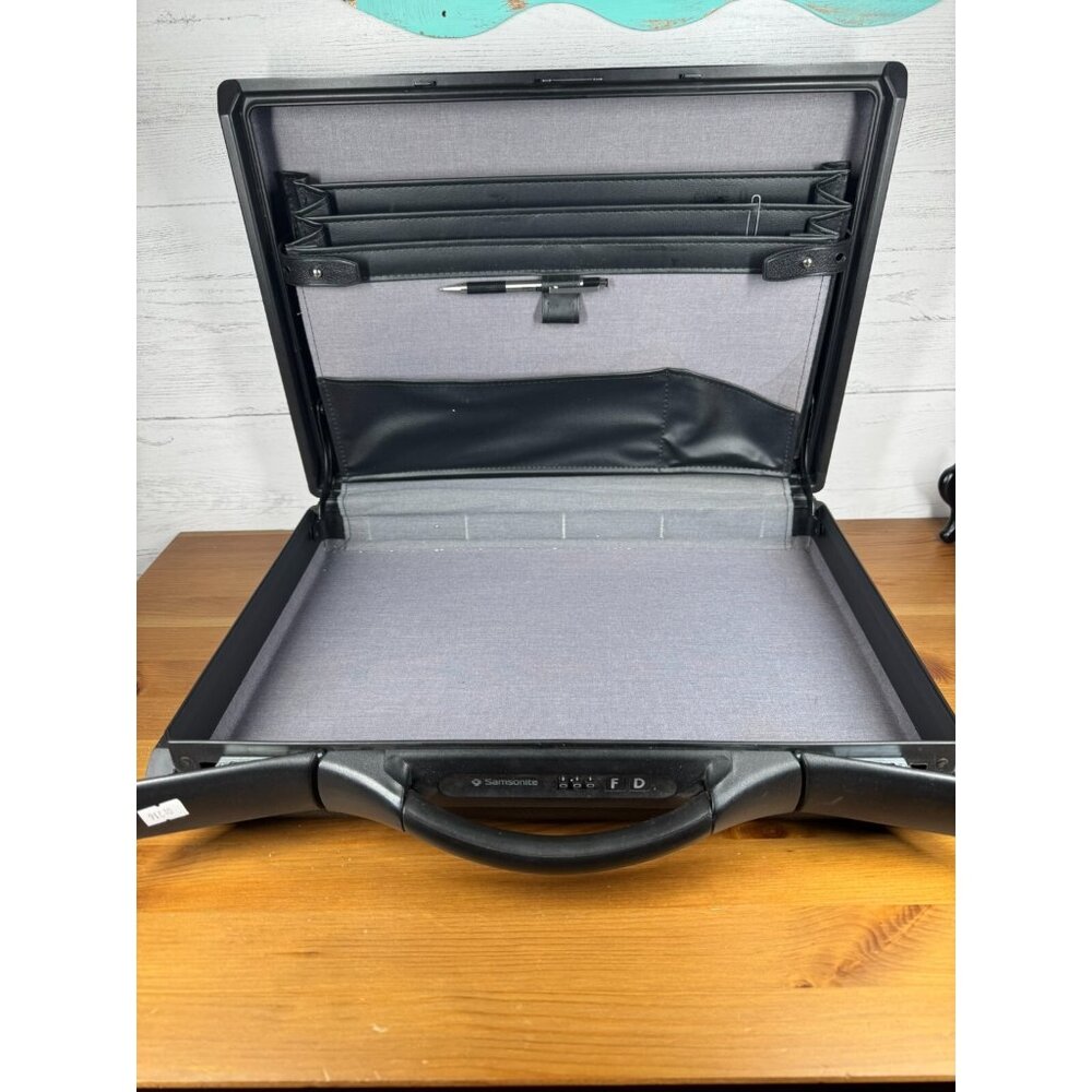 Vintage Samsonite Hard Shell Attache Slim Brief Case Black w/ Combination Lock